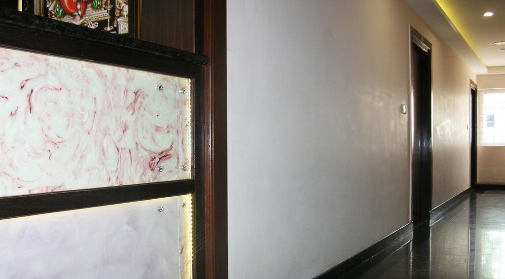 Sri Kapileswara Residency Hotel Tirupati Exterior photo